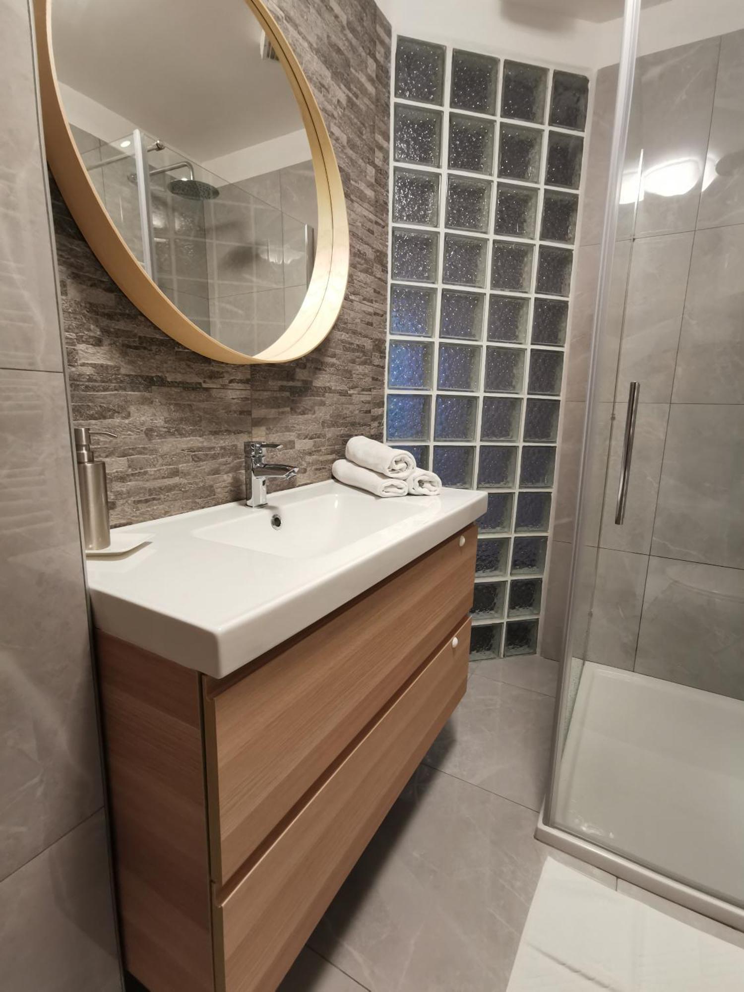 Apartments Volce تولمين الغرفة الصورة